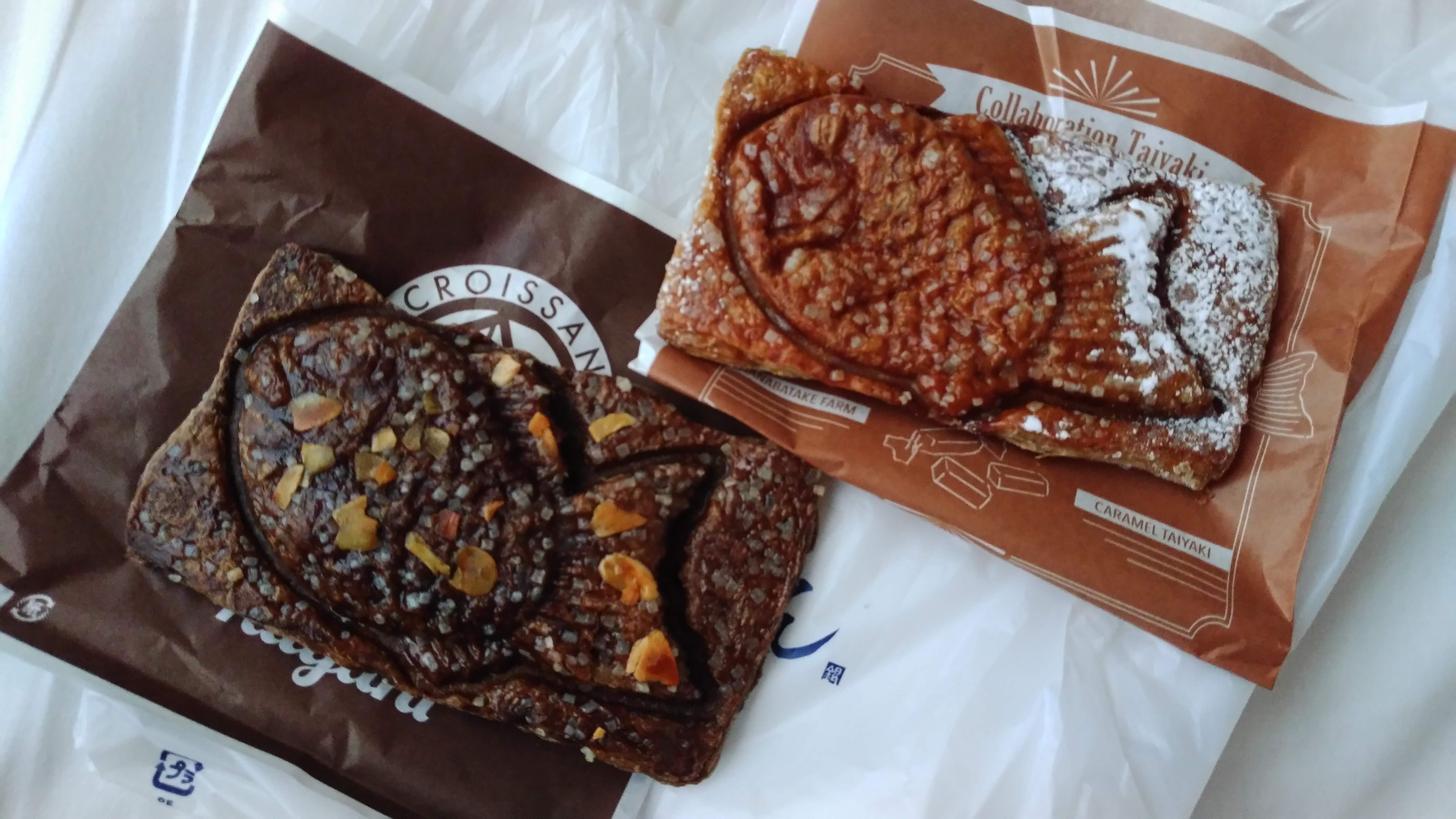 fish shaped pastries (taiyaki)